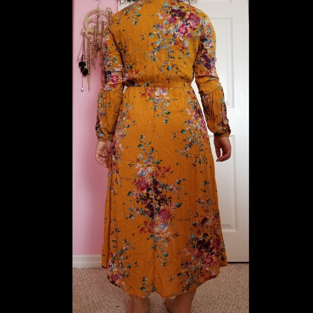 Dress - Picture 3 of 4